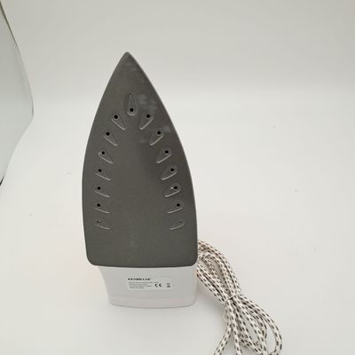 EMC Certified LM-1602 Steam Iron for Smooth and Wrinkle-Free Clothes (Сертификат EMC LM-1602 Паровое железо для гладкой и безморской одежды)